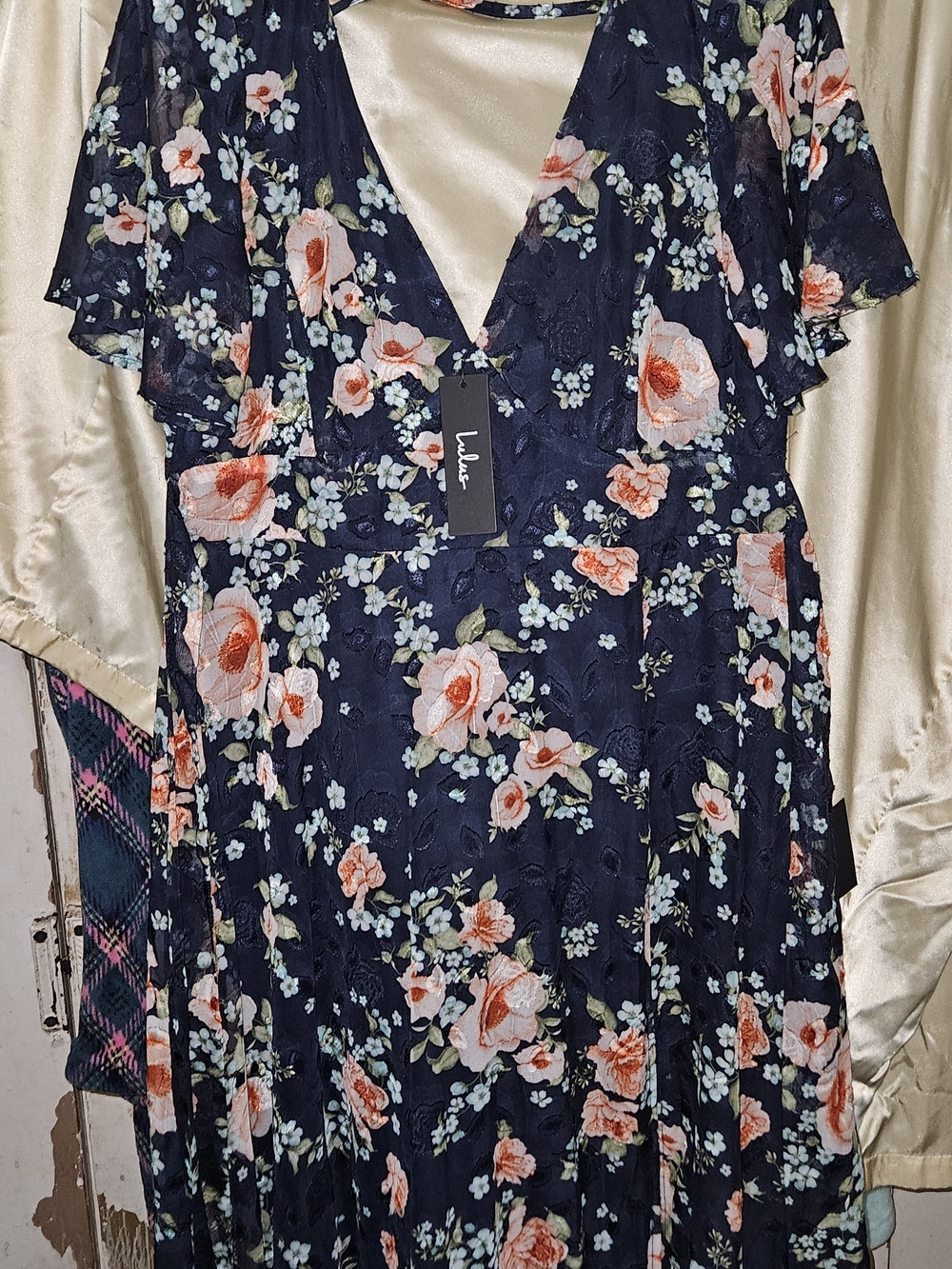 Lulu's Navy Floral V-Neck Midi with Pink Coral Blooms